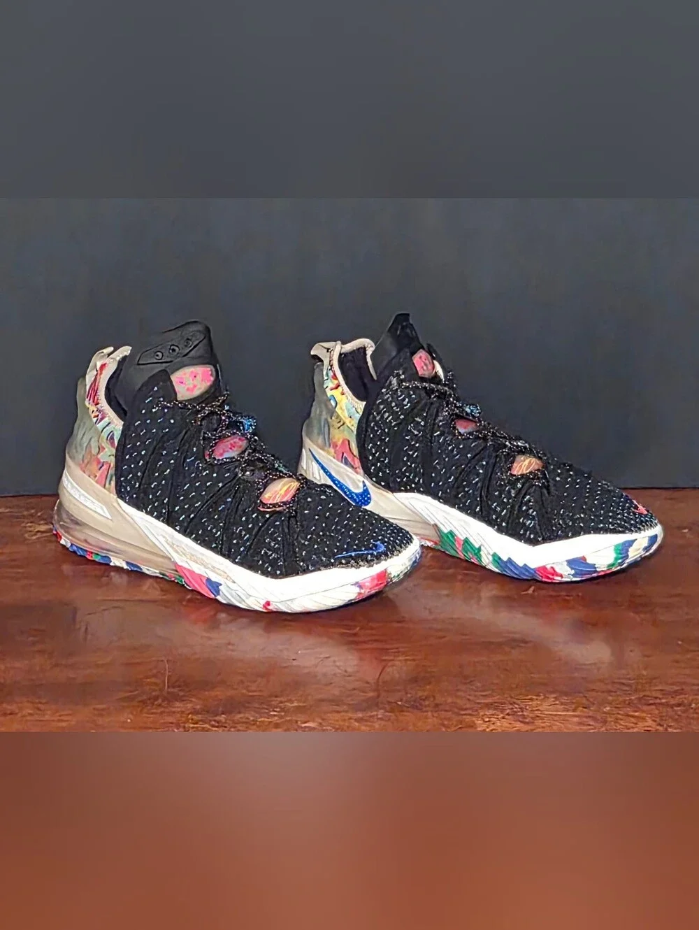 Nike Lebron James 18 